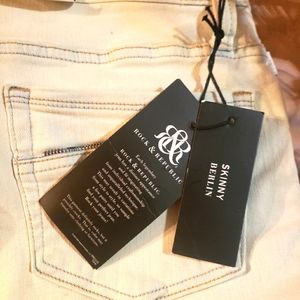 Woman's jeans. Rock republic. Sz 8 m.